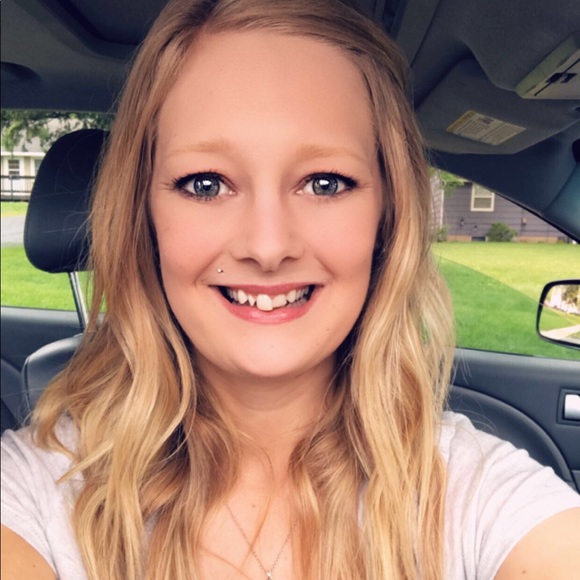 Hi I'm Jenny!! - Picture 1 of 2